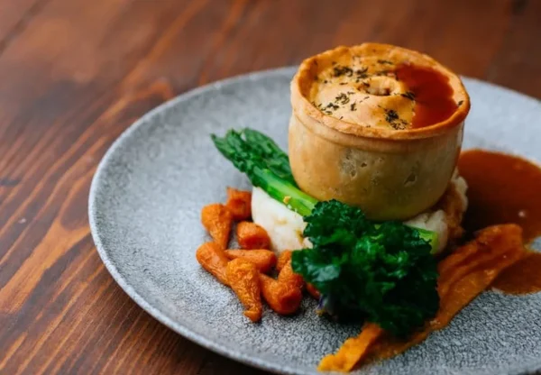 Steak & St Peter’s Dark Ale Pie 300g